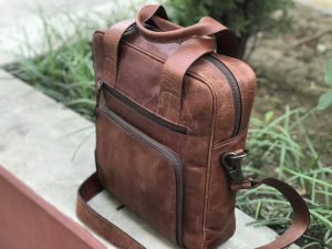 Zakara Brown Messenger Bag