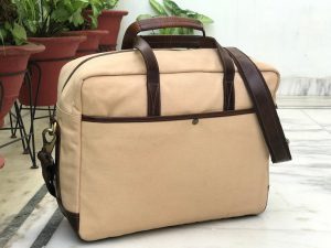 Zakara Canvas Messenger Bag